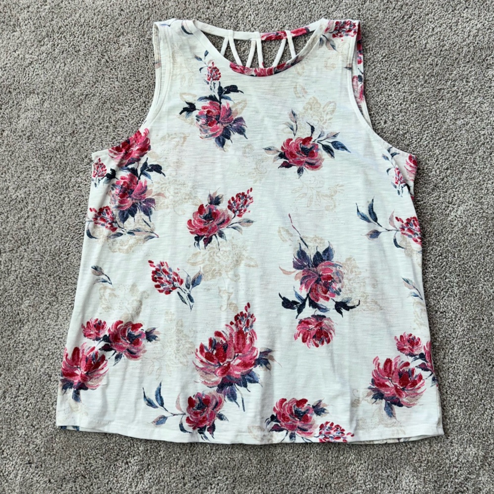 Maurice’s Floral White and Reds Fashion Tank Top - Size Large
